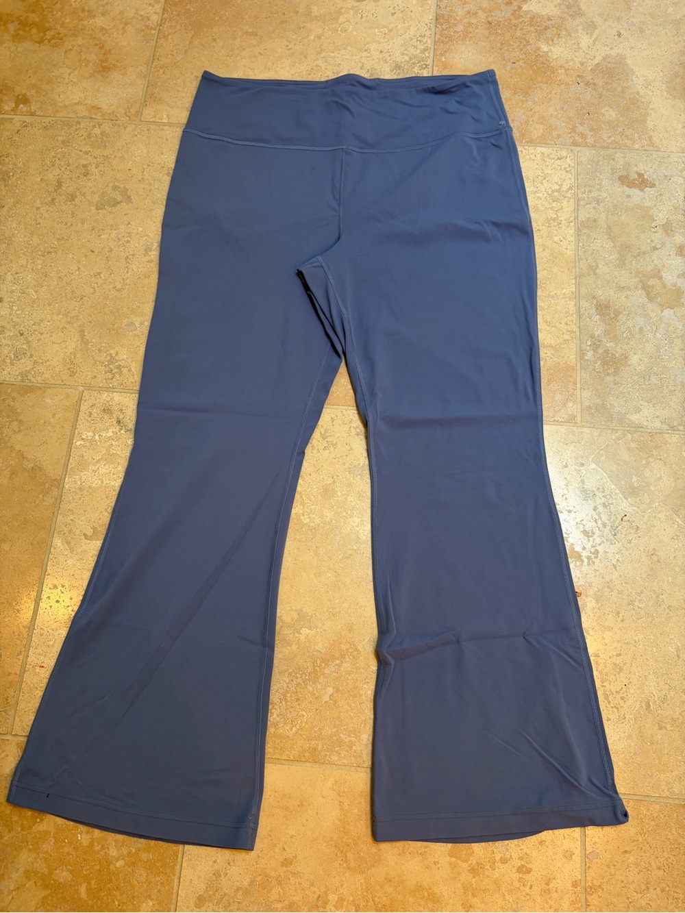 Lululemon women’s flare leggings